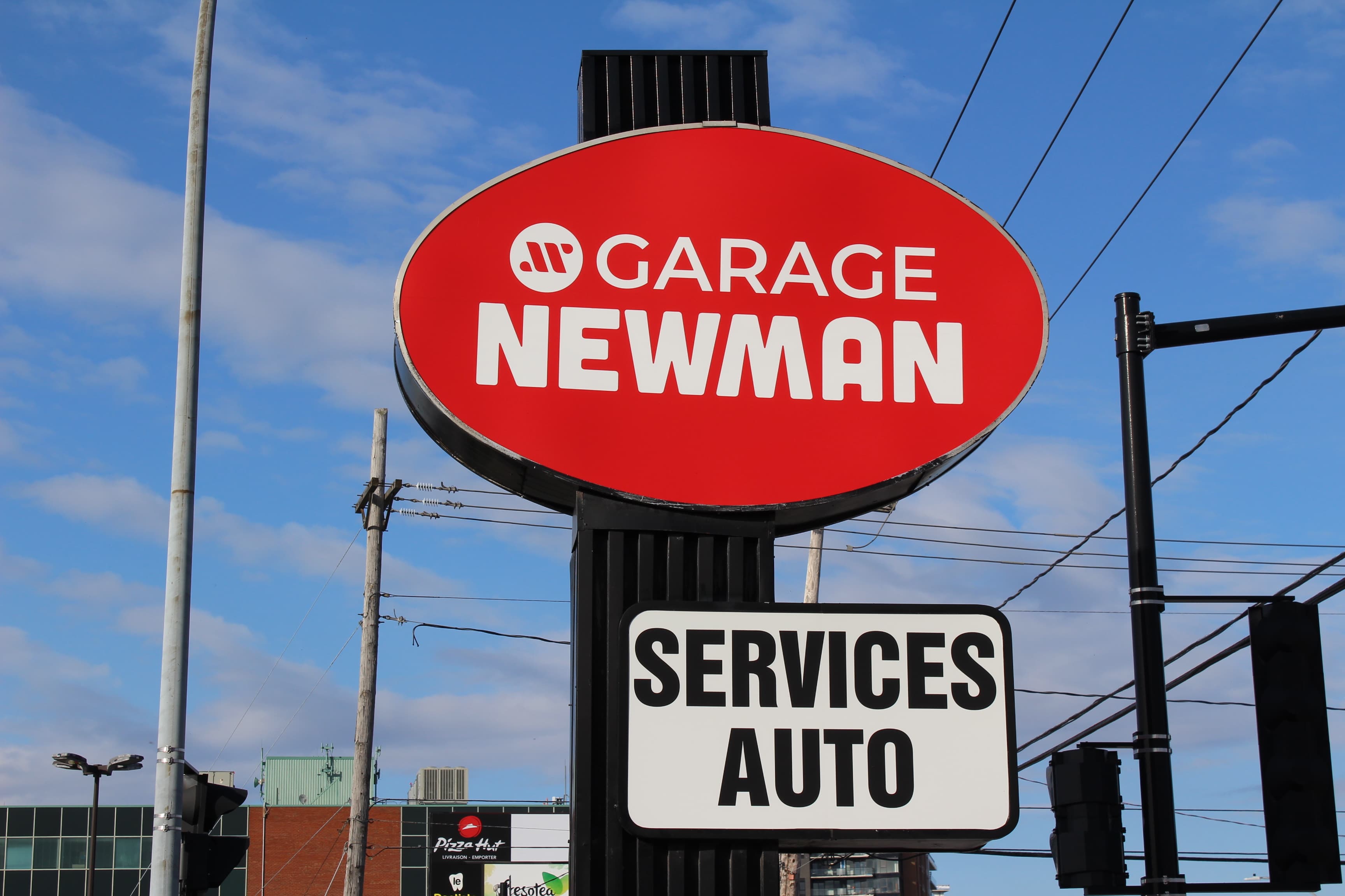 Garage Newman signage